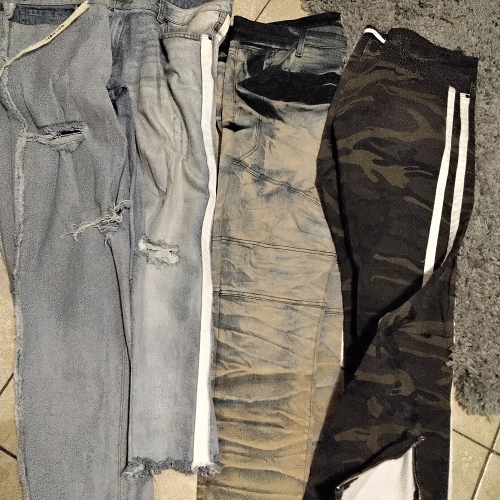 4 Golden jeans